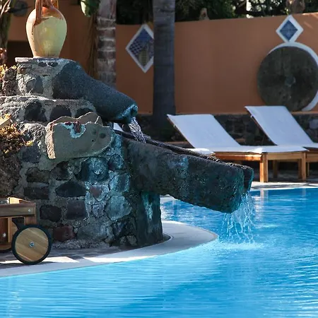 Mamma Santina Hotel 4*
