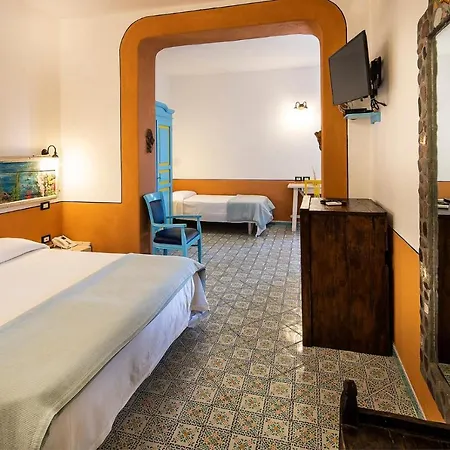 Mamma Santina Hotel